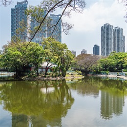 The presence of water features helps reduces stress, contributing to a better sense of well-being.